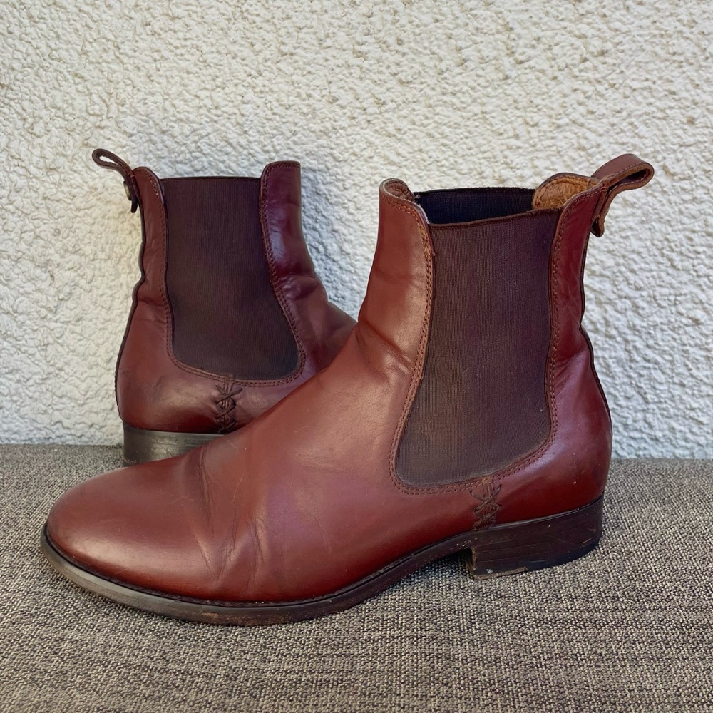 FRYE Melissa Chelsea Boots, Size 7.5